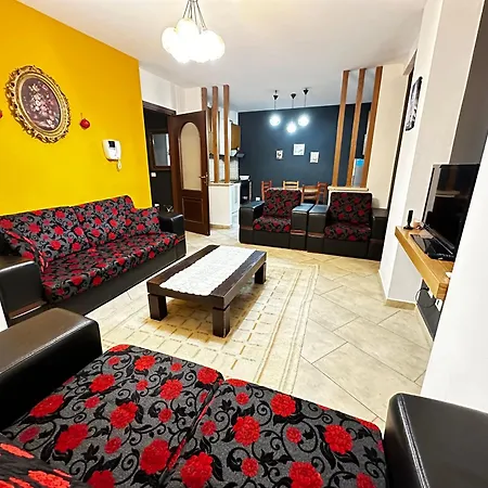 公寓 Tirana City Inn